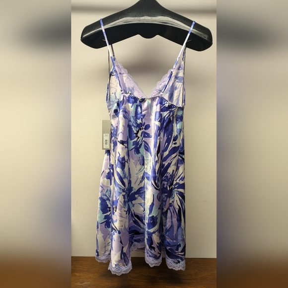 Medium Apt.9 Short Chemise Nighty Nightgown, Adjustable Straps, lace trim nwt - Picture 2 of 6